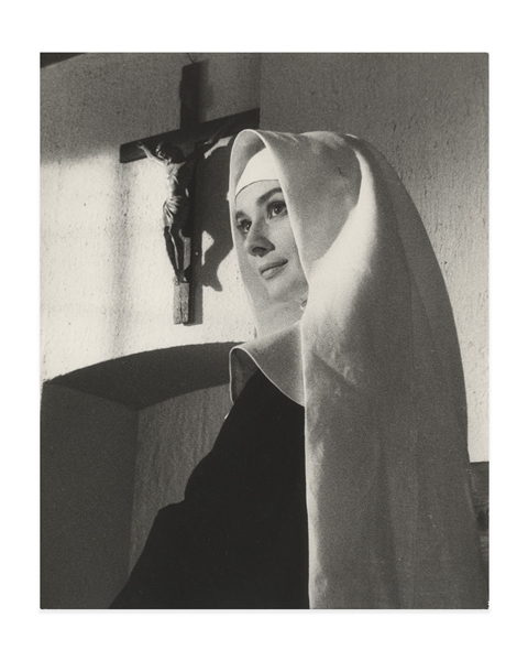 Audrey Hepburn's Personally Owned 9.5'' x 11.75'' Photo by Pierluigi Praturlon From ''The Nun's Story''